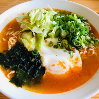 豆板醤でピリ辛！☆春キャベツラーメン